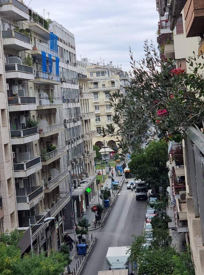 Center Point Thessaloniki Apartamento Exterior foto